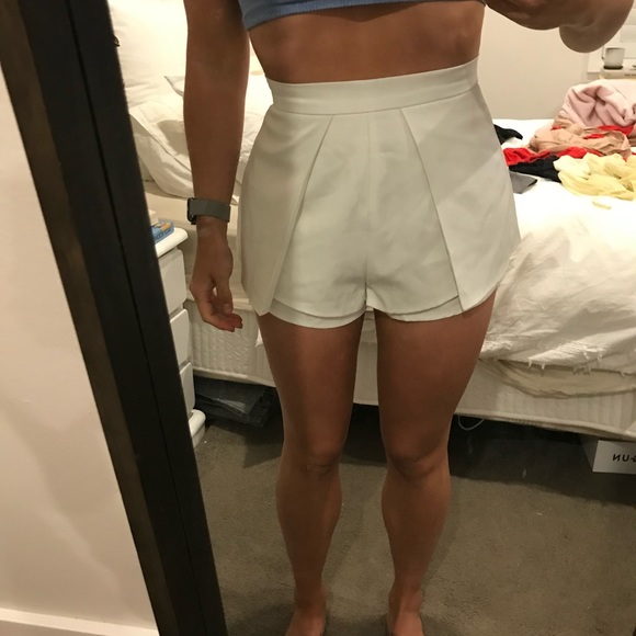 White fox white shorts - Picture 6 of 6